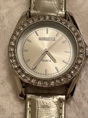 Manhattan Silver Crystal Bezel Quartz Watch